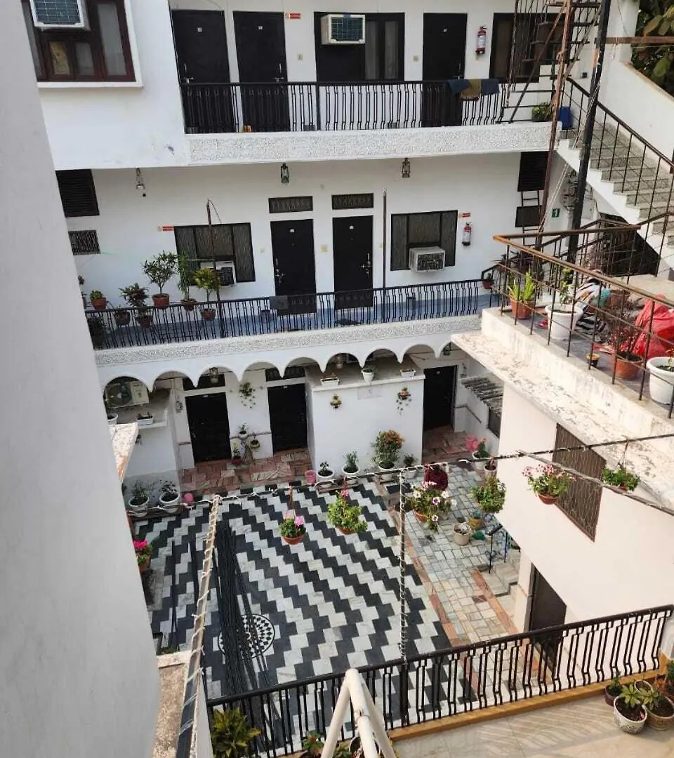 Ashirwad Gh Hotel Varanasi
