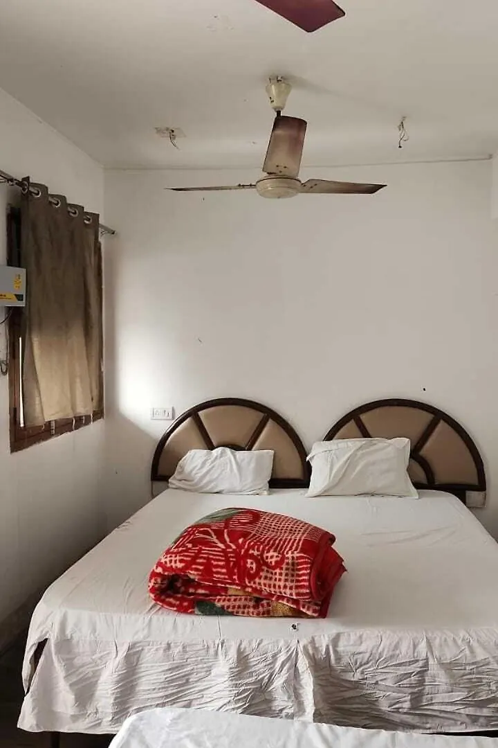 Ashirwad Gh Hotel Varanasi