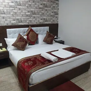 Hotel Midcity, Varanasi