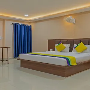 Hotel Itsy Kashi Grand, Bhu, Varanasi