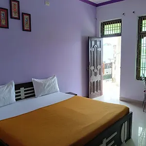 Hotel Varuna Palace , Near Mandir & Ghat's, Varanasi